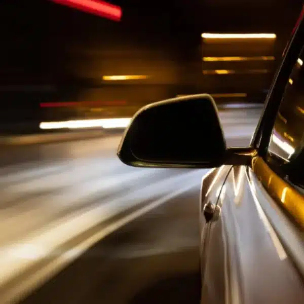 Lesauto Rijschool Driving Control 's nachts onderweg in Rotterdam — autorijles schakel en automaat